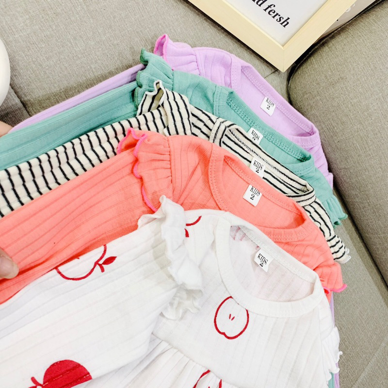 Bộ len tăm có viền cho bé gái siêu xinh