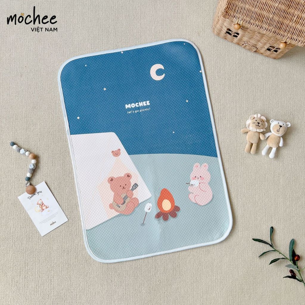 Lót chống thấm cho bé Mochee 4D 50x70cm, tấm lót thay bỉm họa tiết thoáng khí - Monnie Kids