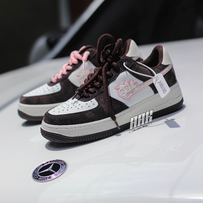 GIÀY THỂ THAO CÁ TÍNH