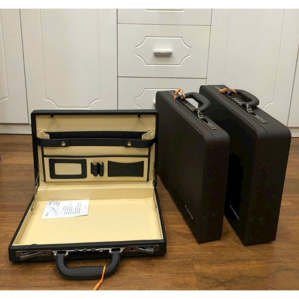 Cặp số LEAVES KING 303