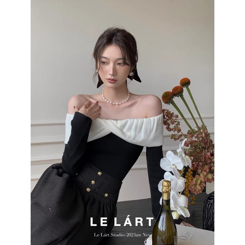 Áo len trễ vai bèo ngang 2 vạt tay dài