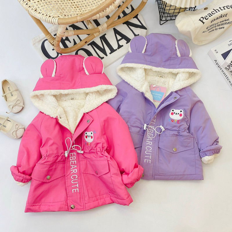 Siêu phẩm áo gió parka thêu gấu cho bé gái