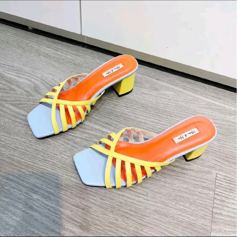 GÓT NỮ  DAY CHÉO  ĐẾ VUÔNG  CAO 5P HOT TRENDs