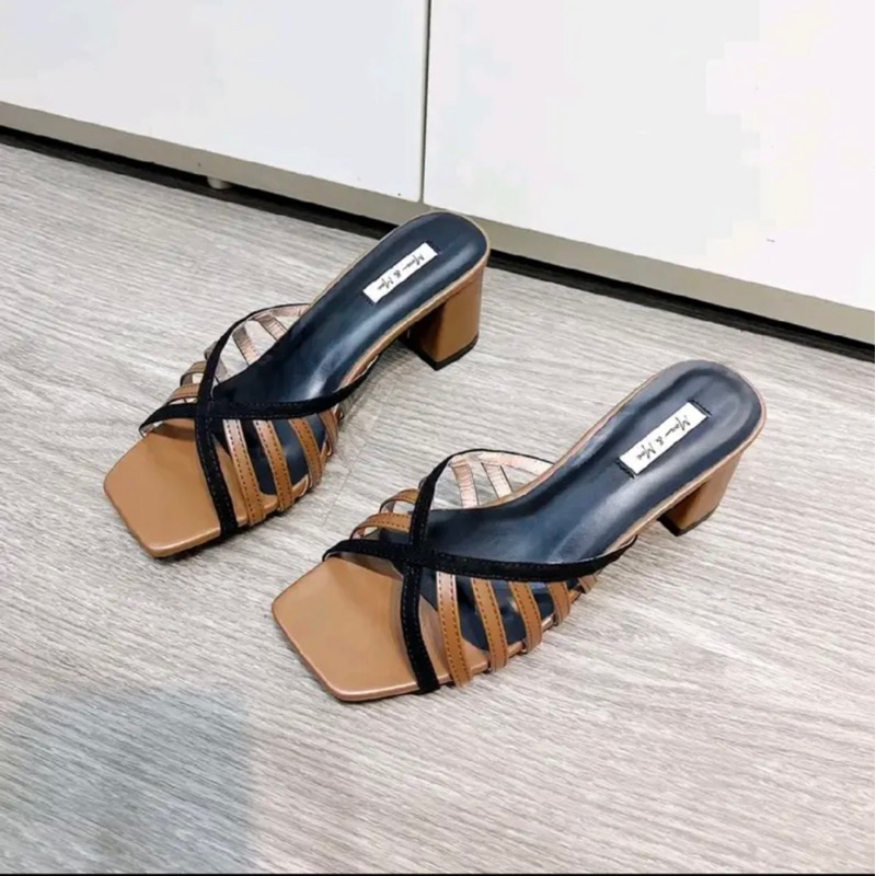 GÓT NỮ  DAY CHÉO  ĐẾ VUÔNG  CAO 5P HOT TRENDs