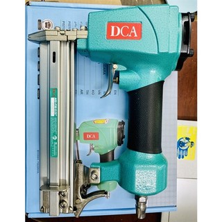 Súng bắn đinh hơi dca a02-f30 đinh thẳng