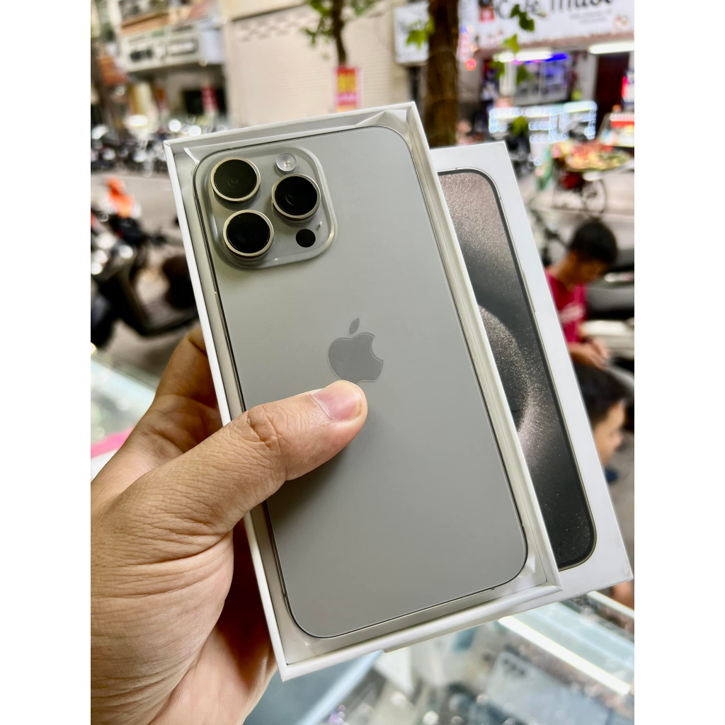 Điện thoại 15 pro.max - Máy Fullbox Pin 100. Tặng Ốp Đẹp