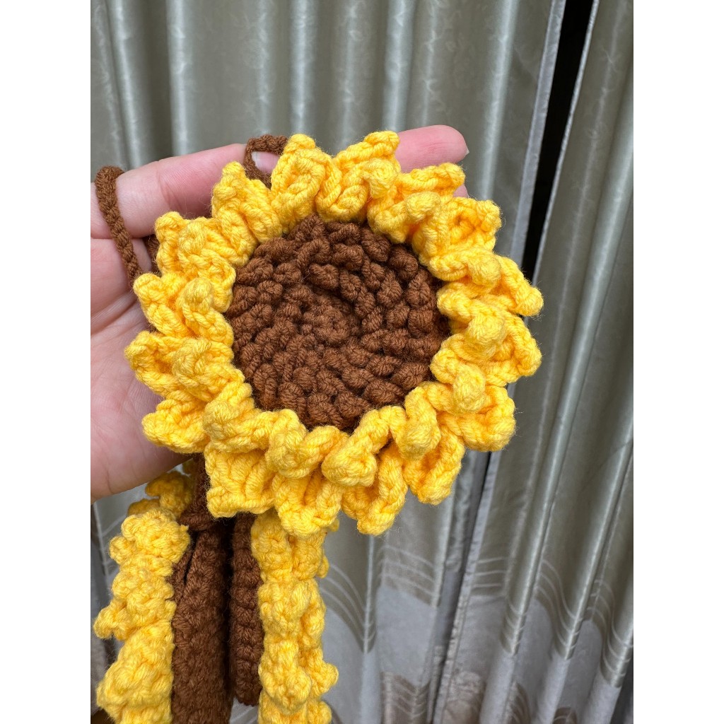 Túi tỏi bằng len cho bé yêu hình Hoa Hướng Dương