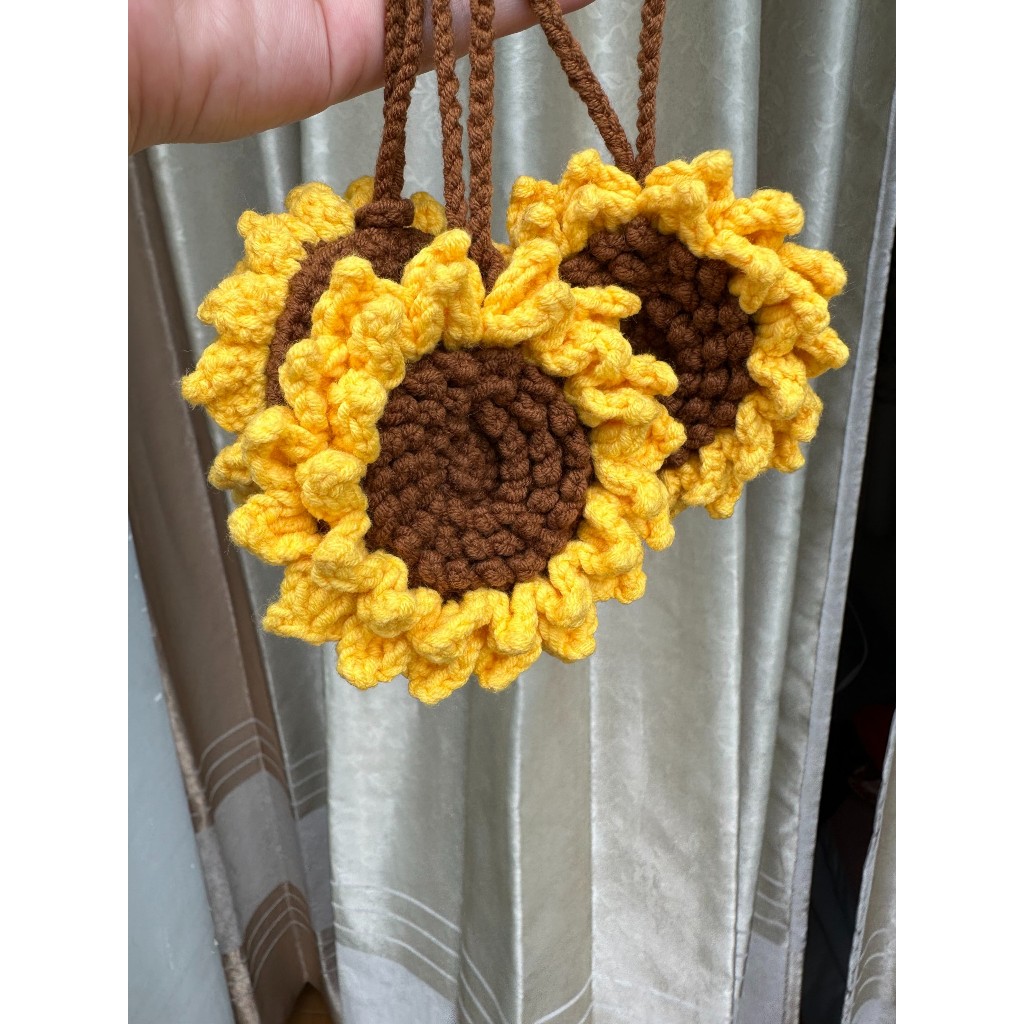 Túi tỏi bằng len cho bé yêu hình Hoa Hướng Dương