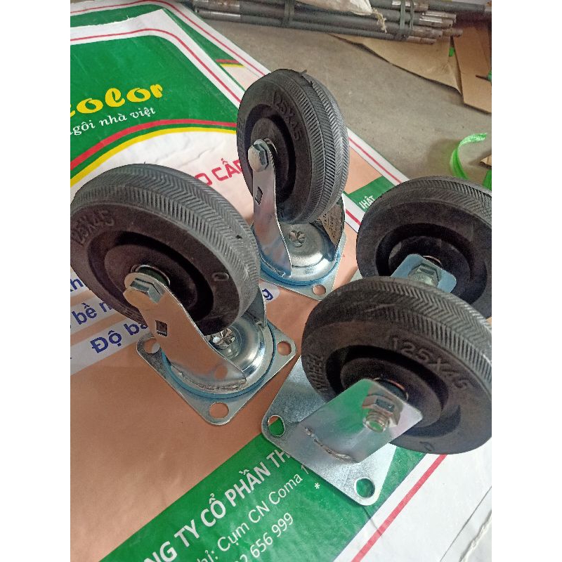 Bánh xe cao su đúc 12,5cm