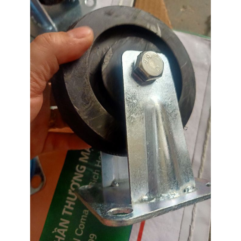 Bánh xe cao su đúc 12,5cm