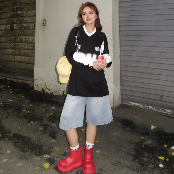 Calem Club - Áo thun tay dài poly 2 da cổ tim SPORTS có dây rút vải trơn, mềm mịn