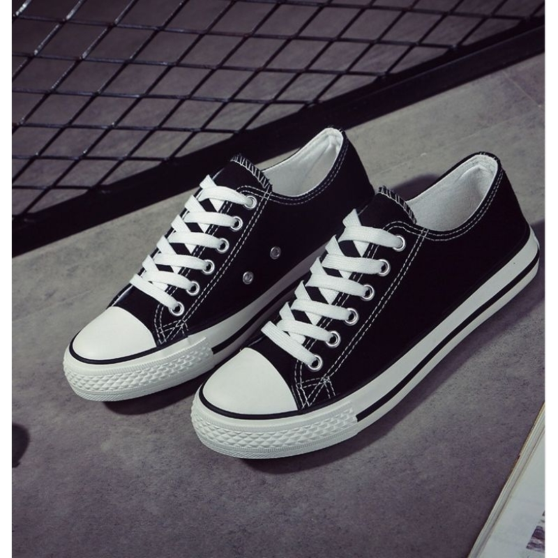 Giày thể thao size 37