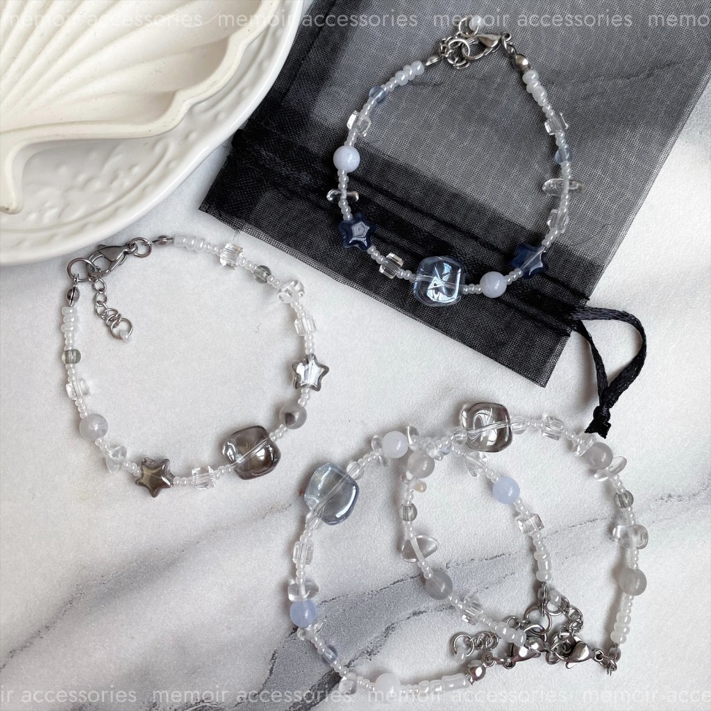 Akaka / Vòng tay trong trẻo màu trung tính - Memoir Accessories