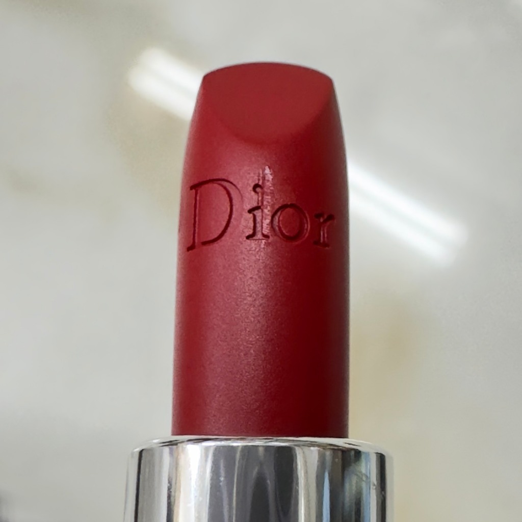 Set 2 món mini nước hoa và son Dior làm quà tặng