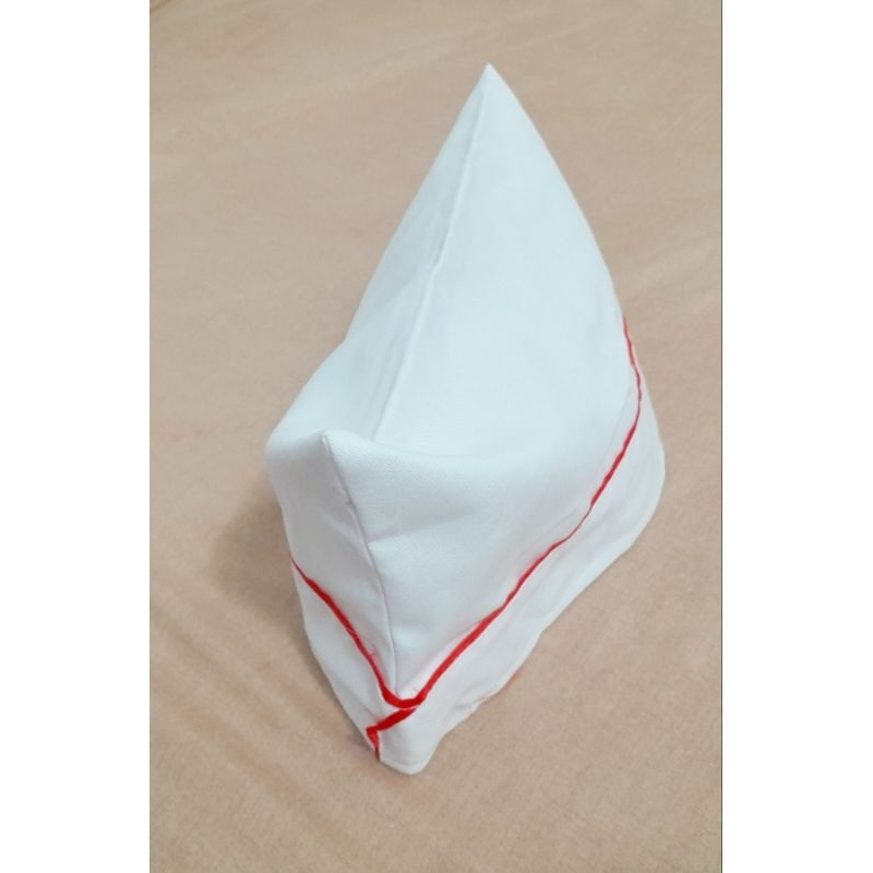 Mũ ca lô màu trắng viền đỏ chất vải kaki in hình búp măng non đội viên - Nhà Sách Tâm An