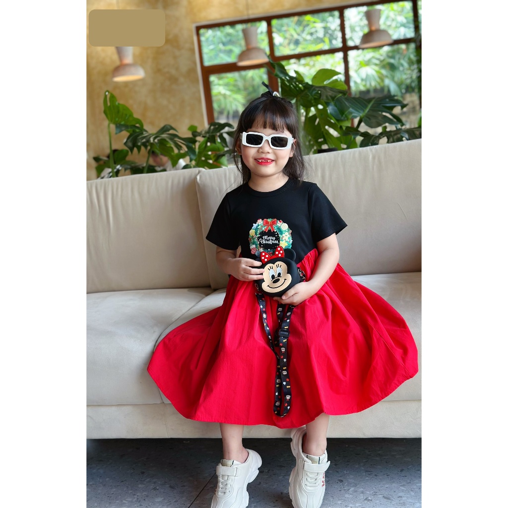 Chiếc đầm Noel đẹp xinh, xuất sắc đây ạ