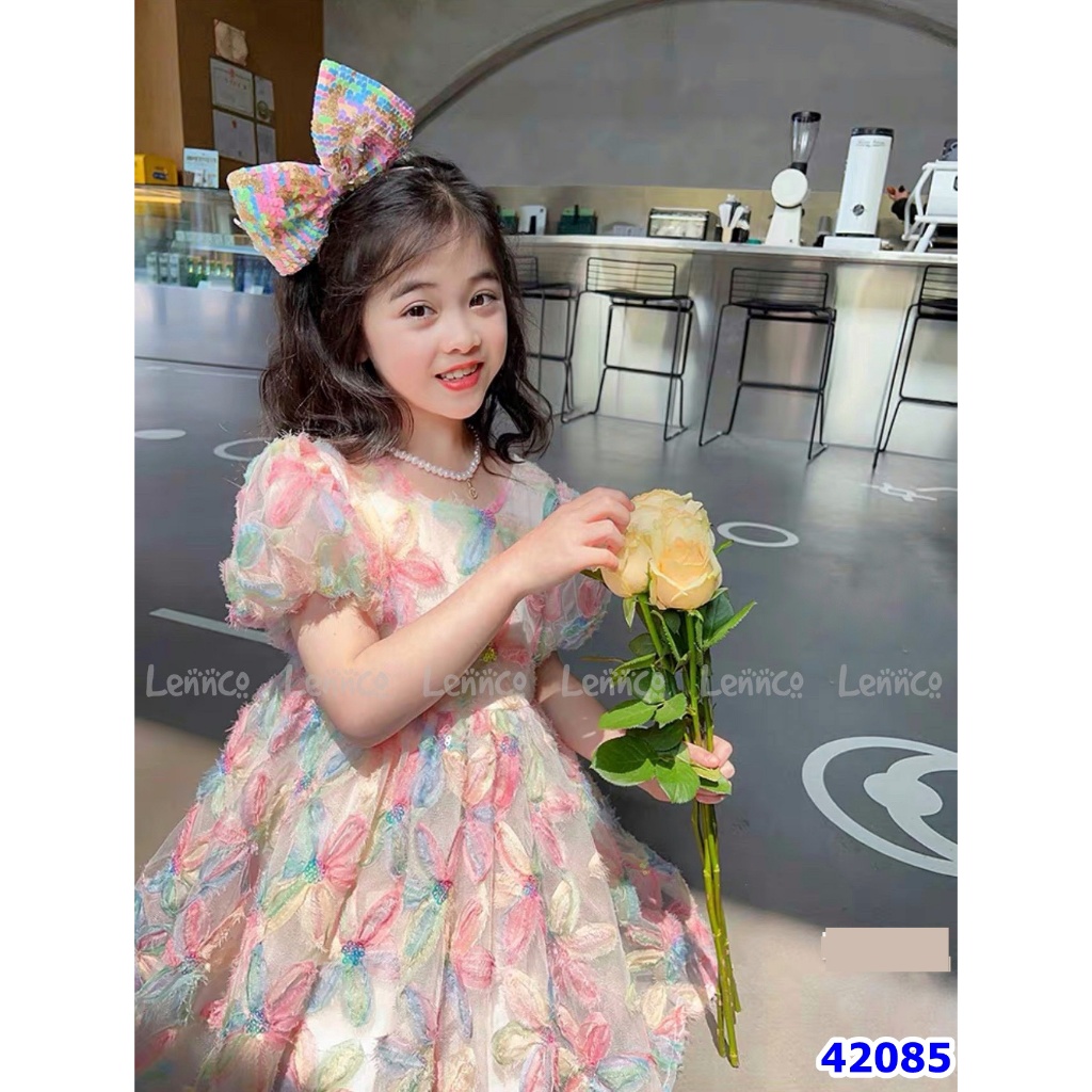 Đầm Lennco cho bé yêu mom ạ.