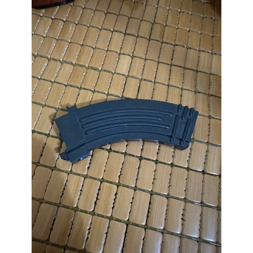 Đồ chơi mô hình AK47 trong game súng M1911 Ban Đan Nhựa