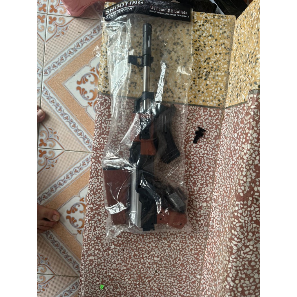 Đồ chơi mô hình AK47 trong game súng M1911 Ban Đan Nhựa
