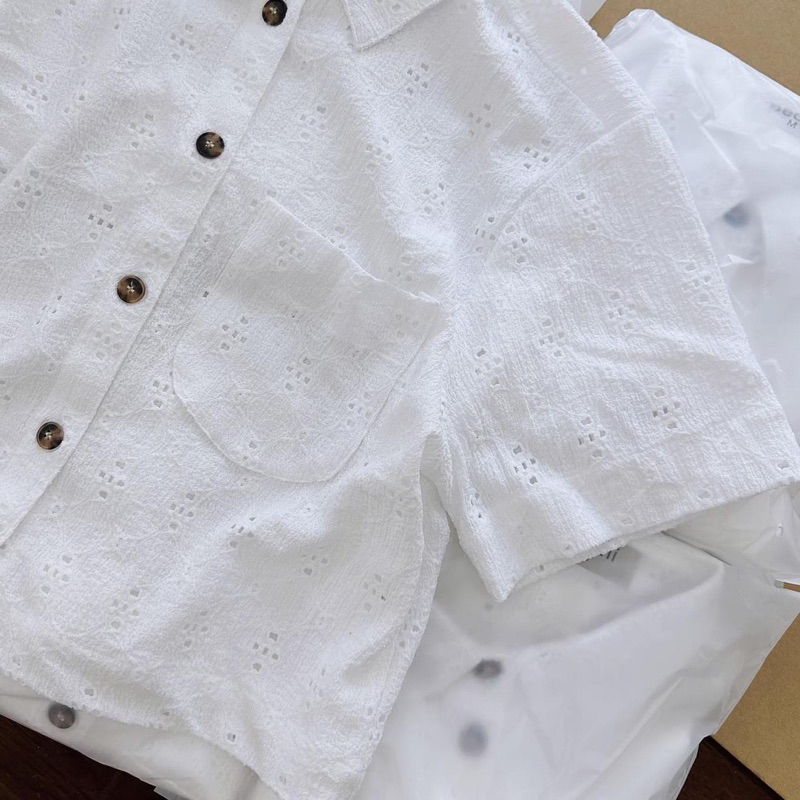 Áo nữ dáng lửng. Hình thật shop chụp cận vải