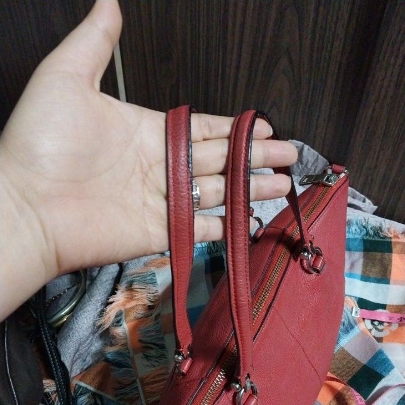 Túi tote da thật hiệu Coach màu đỏ size 33×20  nho xinh si Nhật