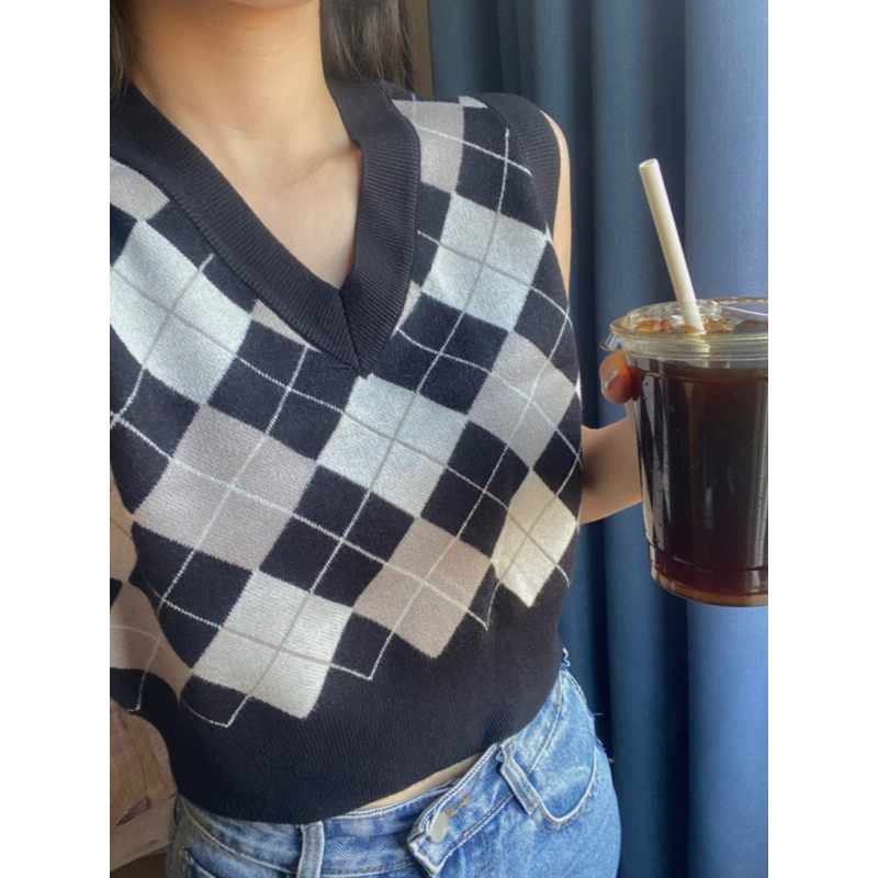 Plainwash.co - Áo Gile Len Miley V-neck Knit Top