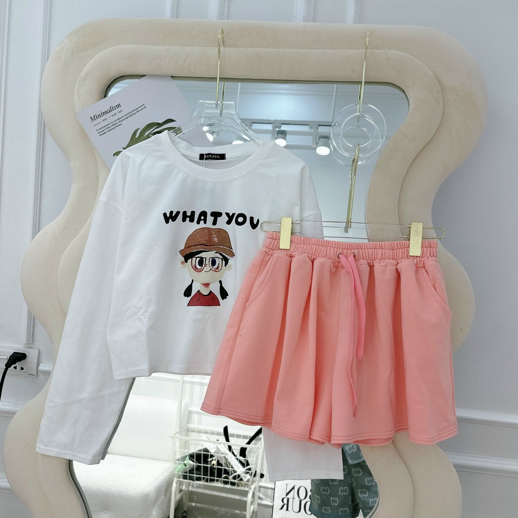 Set 2 Món Áo Thun Dáng Ngắn Tay Dài Form Rộng Họa Tiết Cute Mix Quần Socc Dáng Xòe Siêu Dễ thương Đi Chơi, Dạo Phố