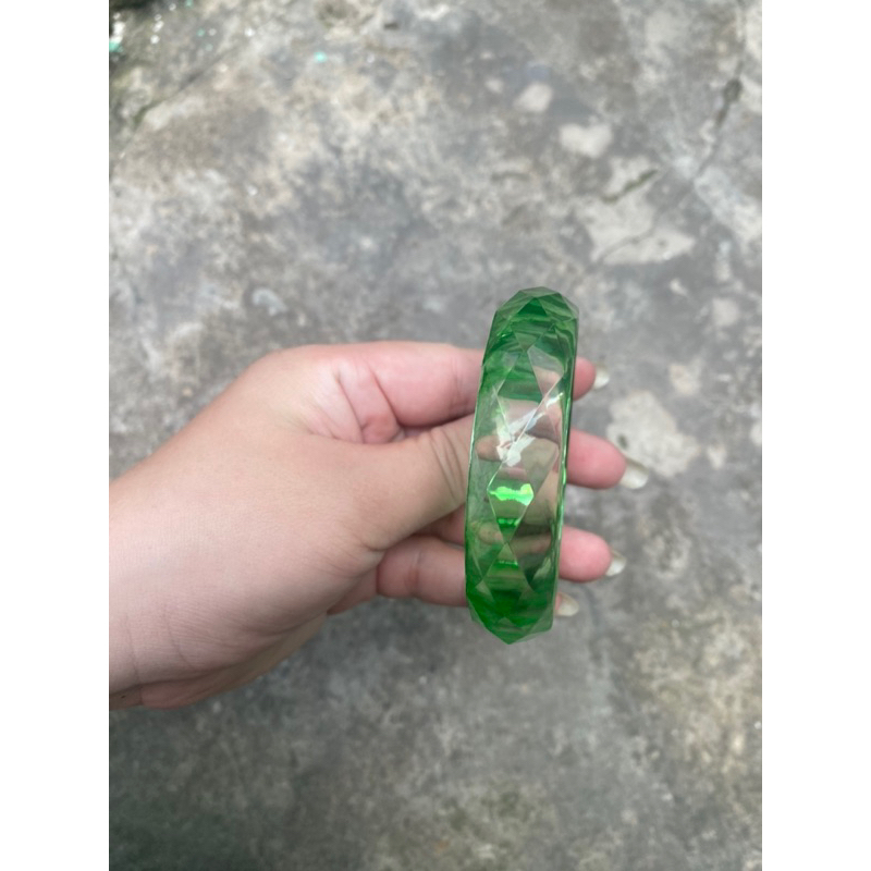 Vòng tay handmade có hoa khô