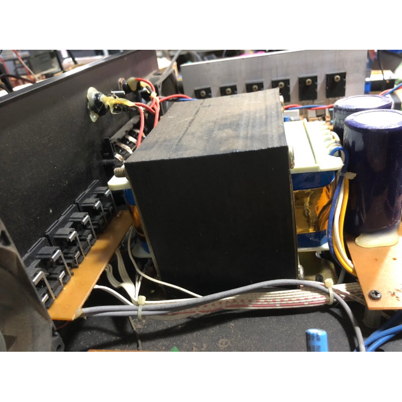 Amplifiers karaoke bãi