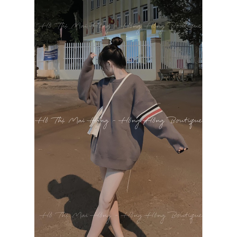 Áo Nỉ Cổ Tròn Sweater Vạch Tay