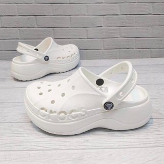 Dép sục nhựa đi mưa chống hôi chân Crocs baya đế cao 5cm cho nữ màu trắng