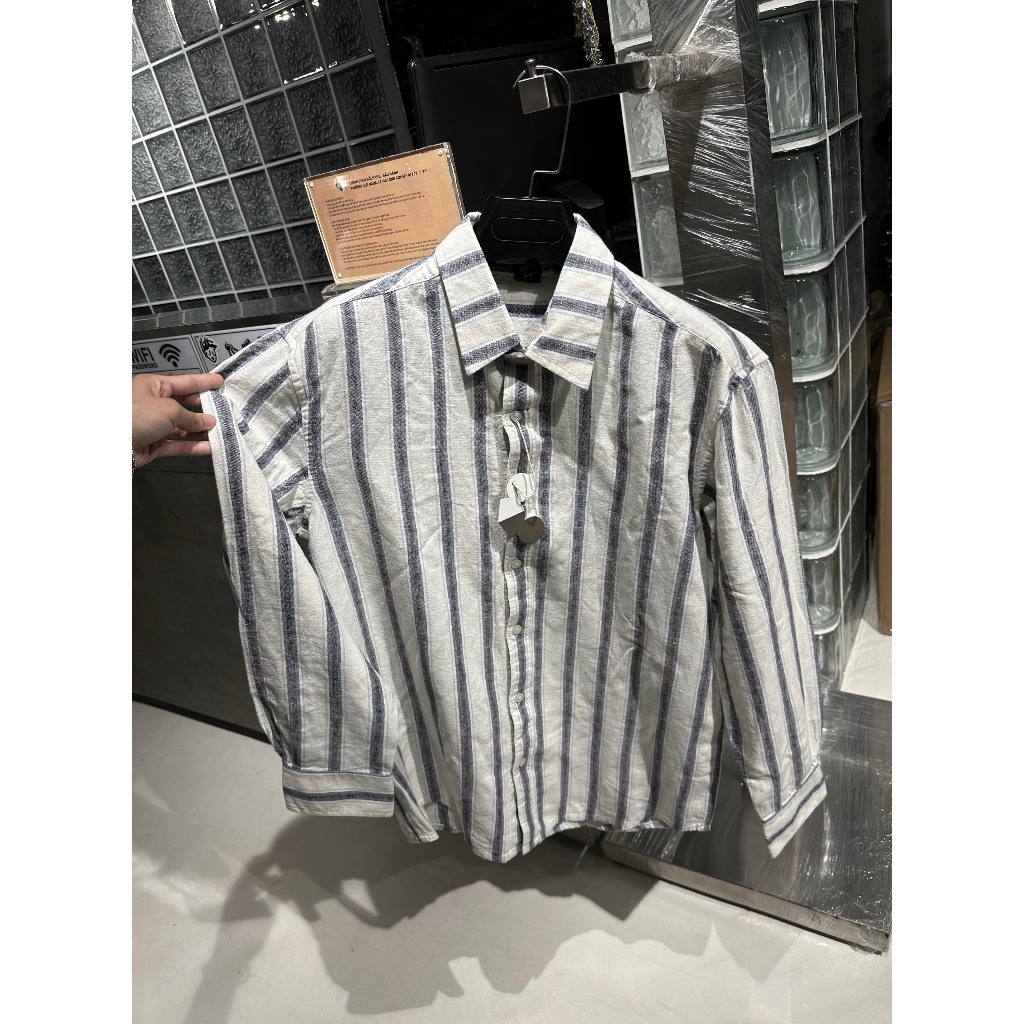 ÁO SƠ MI Linen sọc Logo CHUOT TRANG