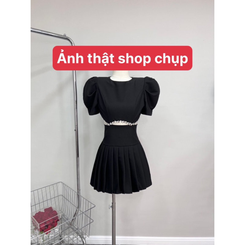 Đầm xoè tay phồng viền đá eo
