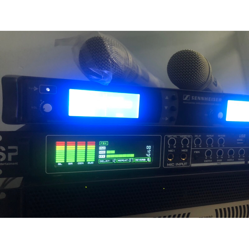 Micro karaoke không dây Sennheiser SKM-9000