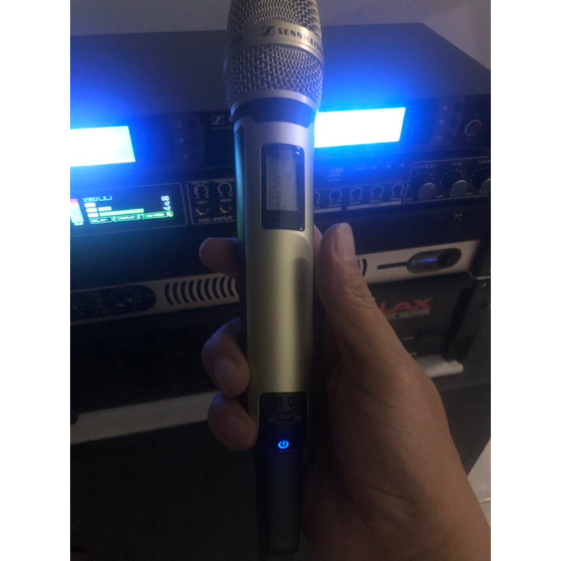 Micro karaoke không dây Sennheiser SKM-9000