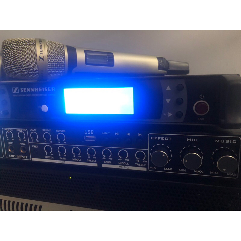 Micro karaoke không dây Sennheiser SKM-9000