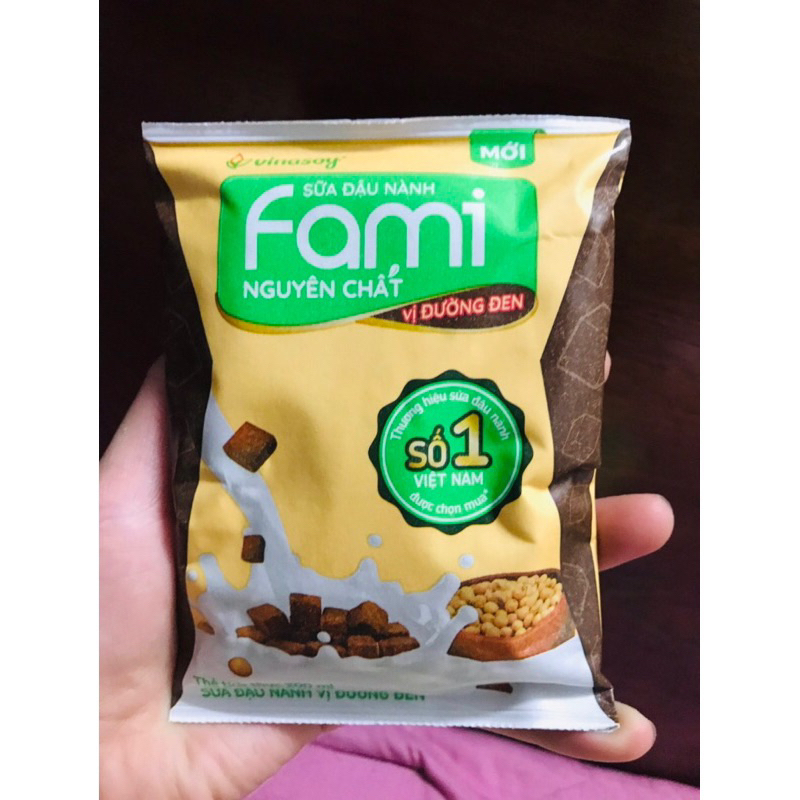 1 túi sữa đậu nành Fami  200ml