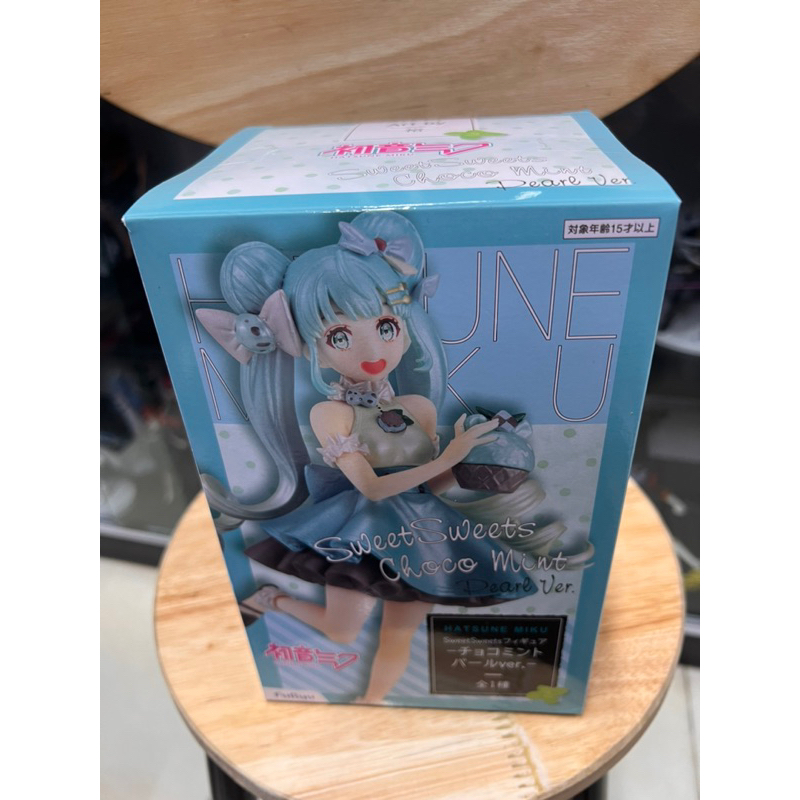 Mô hình Hatsune Miku sweet sweets choco mint cực dễ thương chính hãng taito