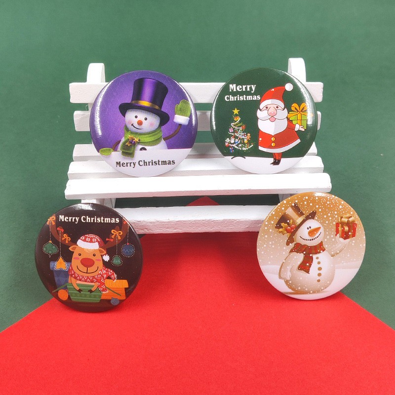 Khuy hiệu noel gài áo ba lô quà tặng học sinh