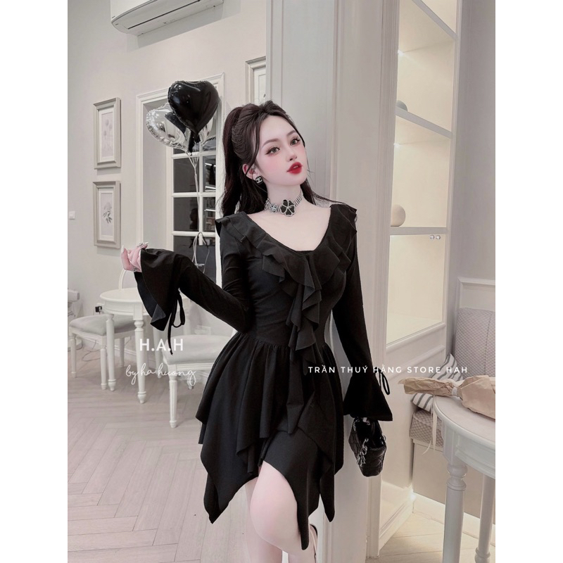 Váy body bèo tua rua dạo phố siêu sang