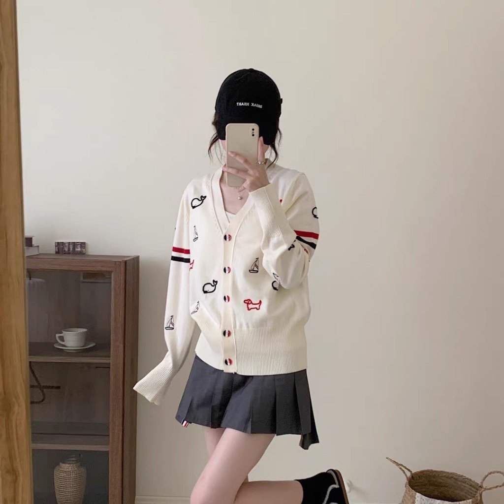 Áo len cardigan thome thêu hình con vật chất len , Áo Khoác Cadigan in hình cá heo Siêu dễ Thương