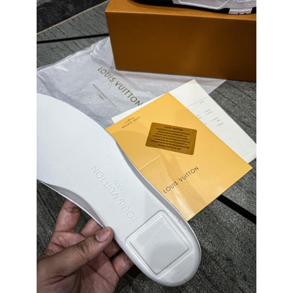 Giày Sneaker_ LV Trainer, Louis Vuitton Trainer Black White, Giày LV Louis Vuitton HÀNG CAO CẤP -Công Giày Sneaker