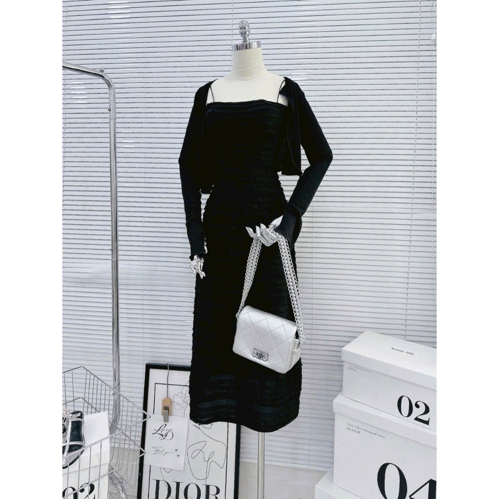 Set Bộ 2 Món: Váy 2 Dây Nhún Ren Tầng Xinh + Áo Khoác Croptop Siêu Hot, Nhẹ Nhàng Tôn Dáng
