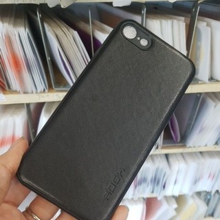 iPhone 5/6/6plus/7/7plus Ốp Lưng Dẻo Đen Silicon Khắc Táo