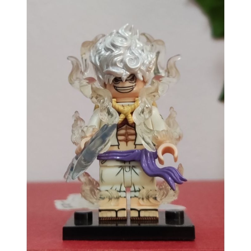LEGO custom Luffy Gear 5