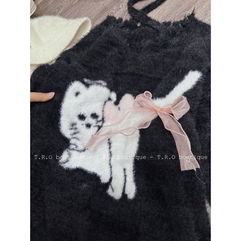 Áo lông thỏ kèm choker QC