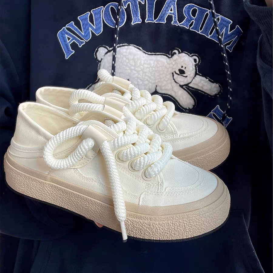 Giày sục nữ độn đế thể thao 3cm bazik UMISHOES