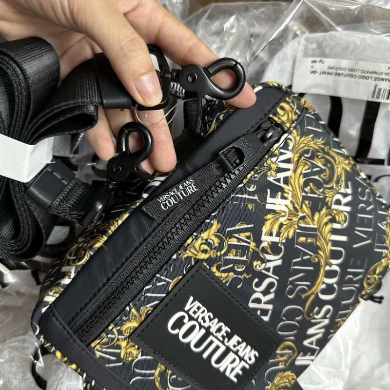 TÚI CHÉO VERSAC.E JEANS COUTURE HỌA TIẾT