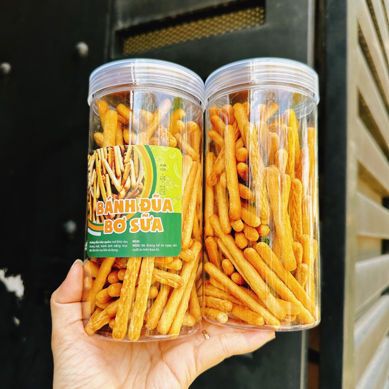 Bánh Đũa Bơ Sữa Thơm Ngon Hủ 230Gr