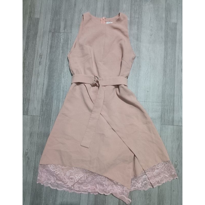 Đầm hum thanh lý size S